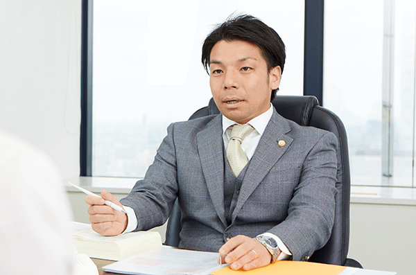 弁護士 小林優介