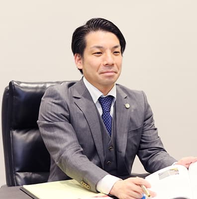 弁護士 小林優介